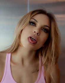 							Алёна ВЫЕЗД